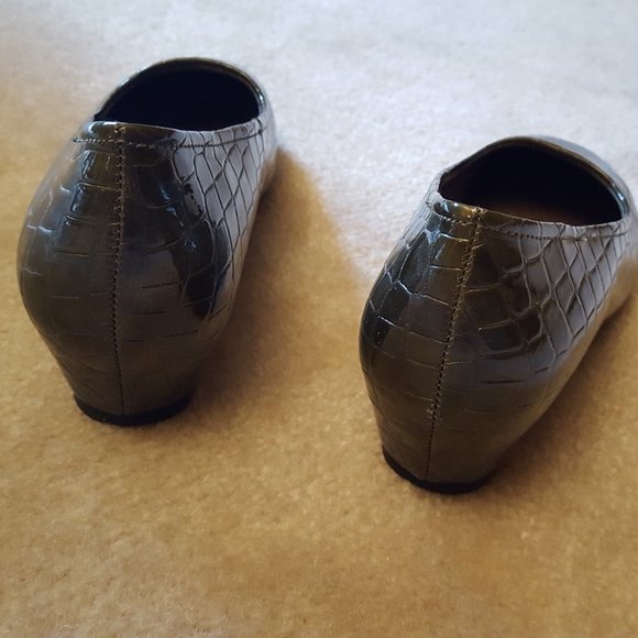 Women's shoes - Picture 3 of 3